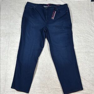 Gloria Vanderbilt Amanda jeans.  Plus size 24W.  New with tags